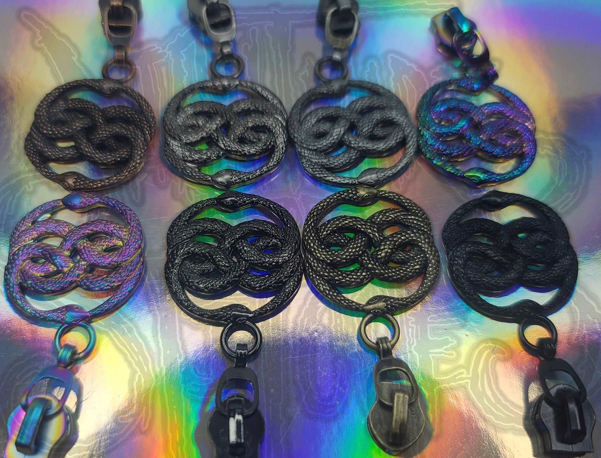 Auryn Medallion #5 Nylon Zipper Pulls